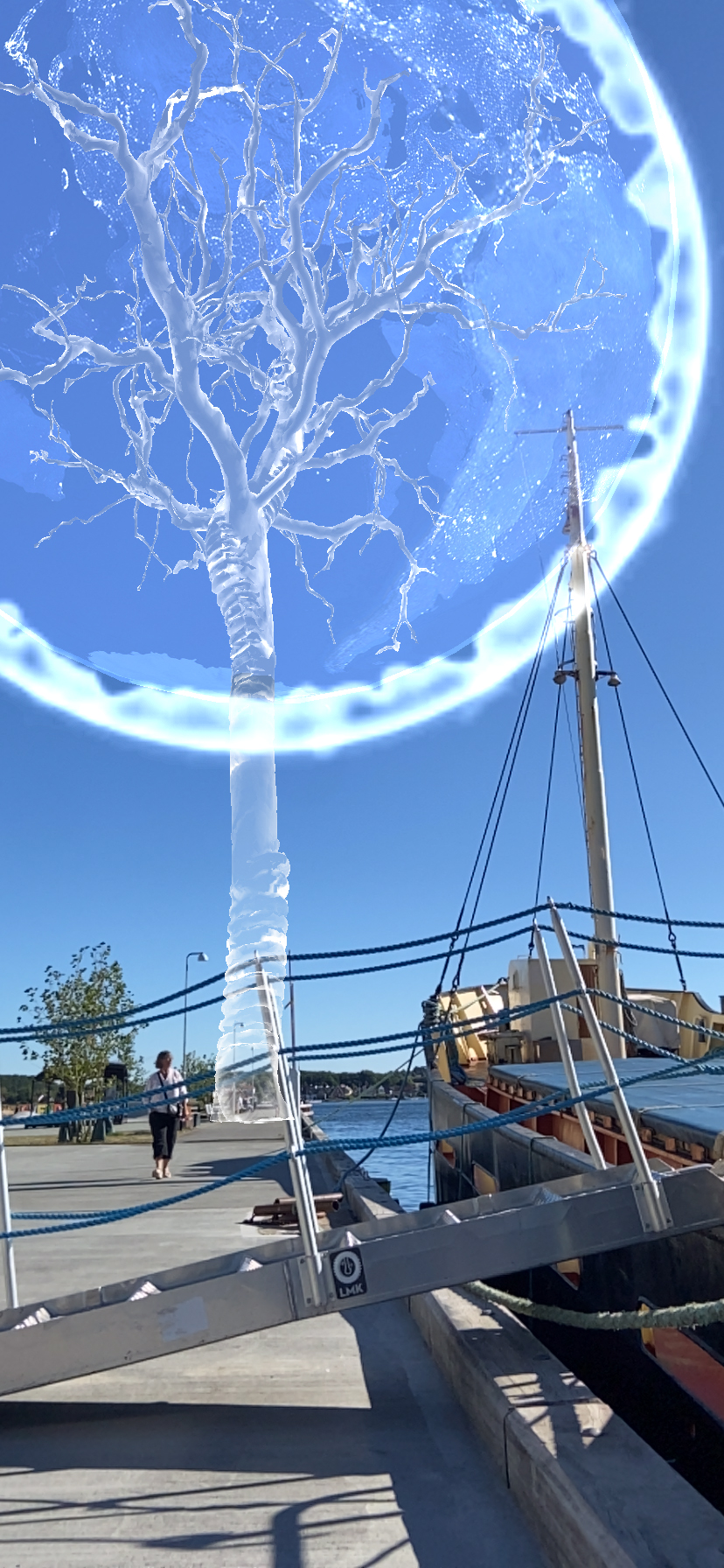3. Photo _ Svendborg Havn _ EIWAZ TREE OF LIFE _ 2022 09 01