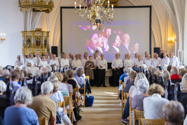 Mandskoret og fyraftenskoret (foto Claus Nicolajsen) (1)